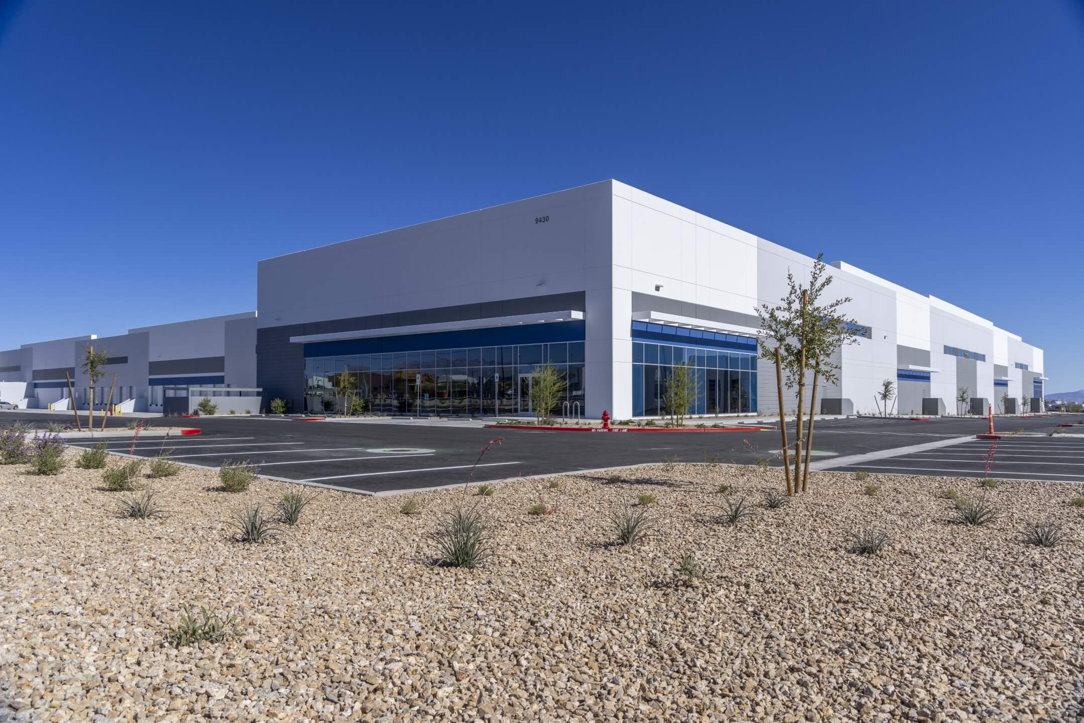 Oasis Commerce Center