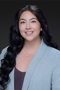 Gonzalez-Johana_200x300